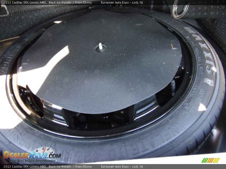 2013 Cadillac SRX Luxury AWD Black Ice Metallic / Shale/Ebony Photo #34