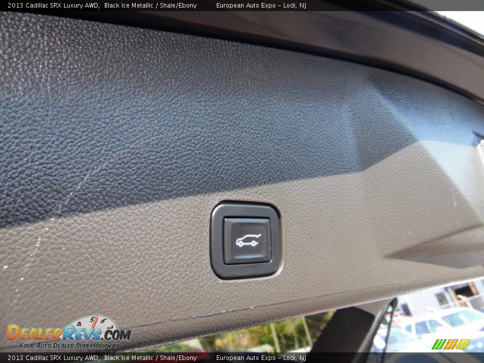 2013 Cadillac SRX Luxury AWD Black Ice Metallic / Shale/Ebony Photo #35