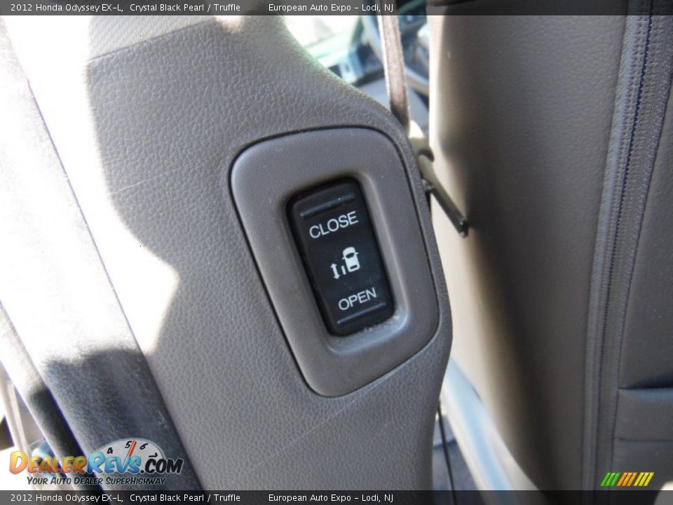 2012 Honda Odyssey EX-L Crystal Black Pearl / Truffle Photo #17