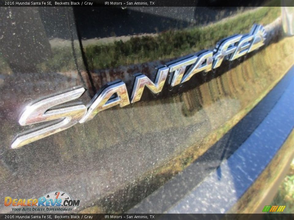 2016 Hyundai Santa Fe SE Becketts Black / Gray Photo #5