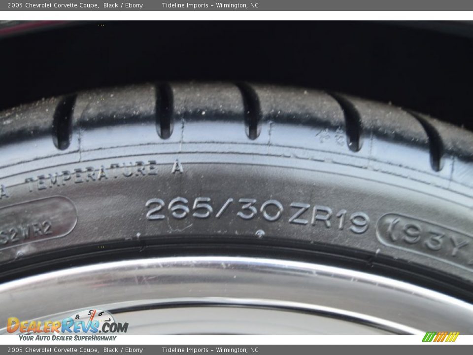 2005 Chevrolet Corvette Coupe Black / Ebony Photo #7