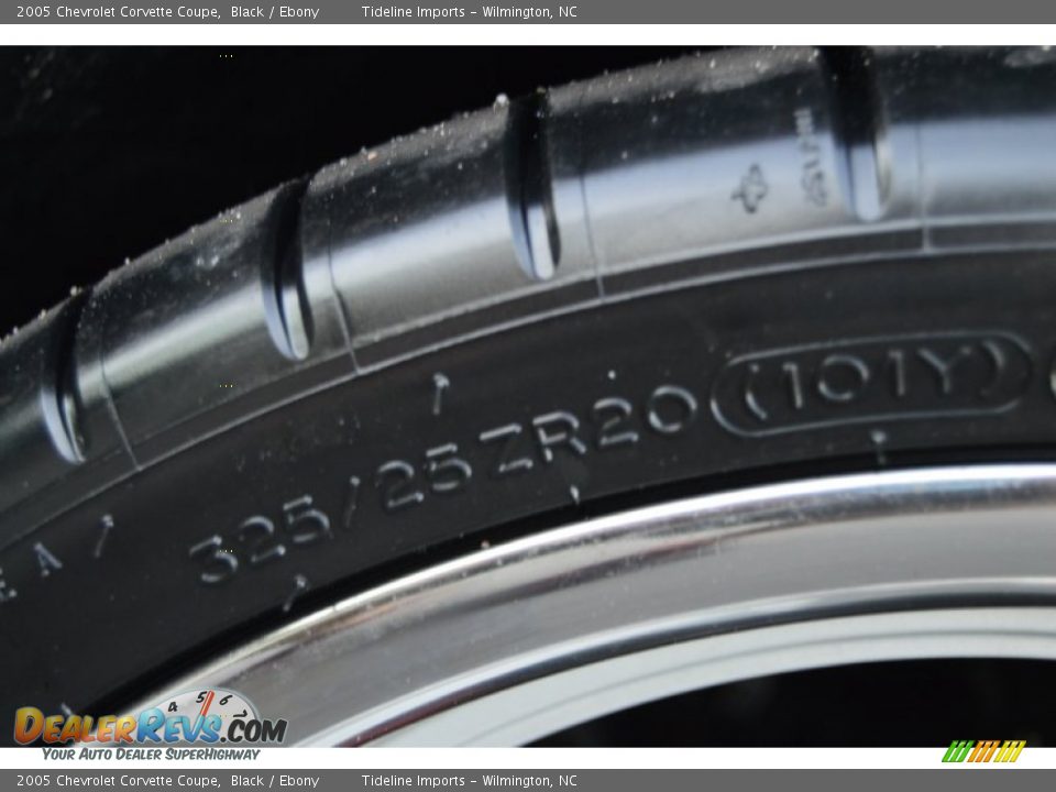 2005 Chevrolet Corvette Coupe Black / Ebony Photo #8