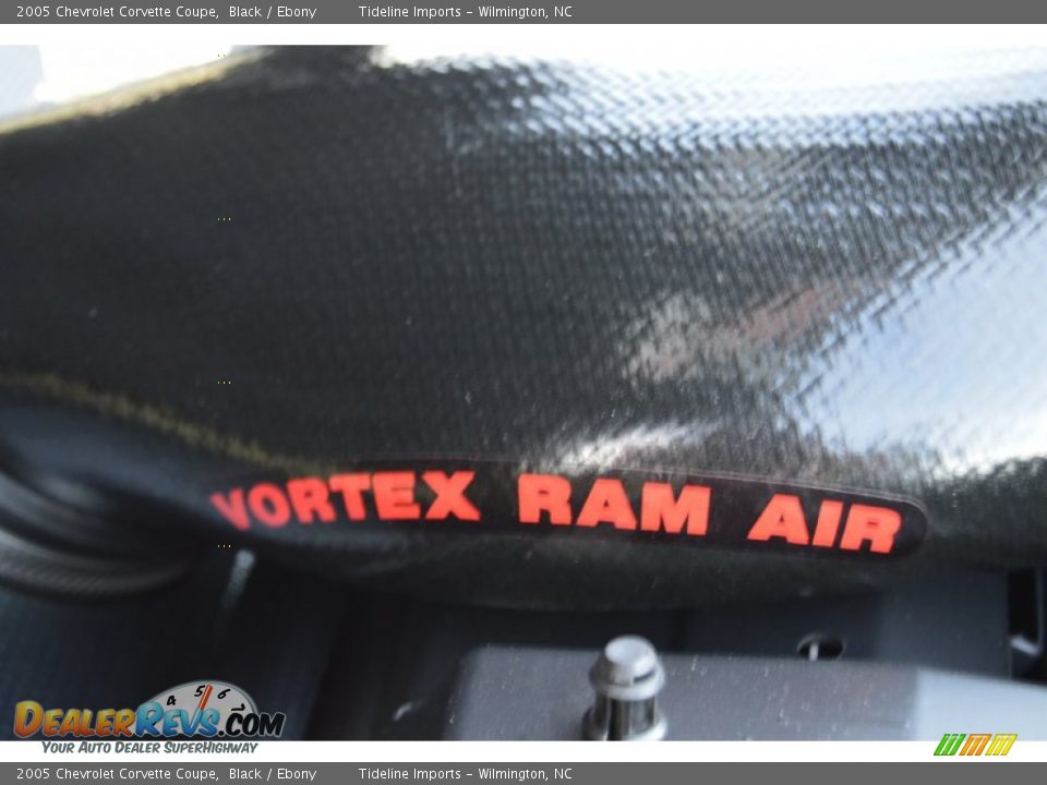 2005 Chevrolet Corvette Coupe Black / Ebony Photo #23