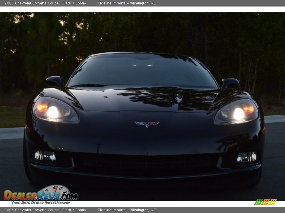2005 Chevrolet Corvette Coupe Black / Ebony Photo #27