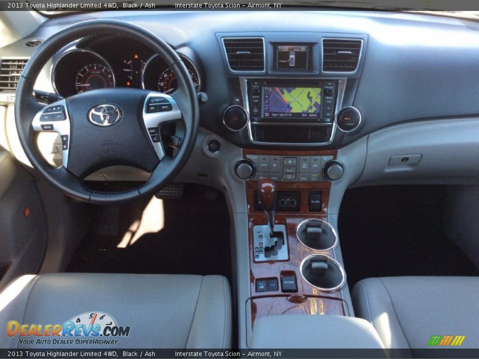 2013 Toyota Highlander Limited 4WD Black / Ash Photo #12