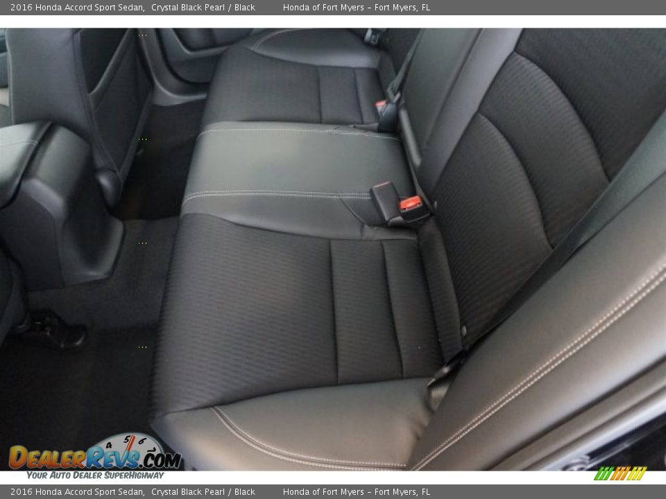 2016 Honda Accord Sport Sedan Crystal Black Pearl / Black Photo #18