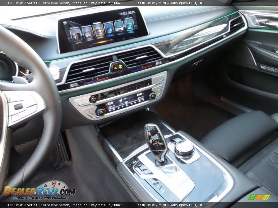 Dashboard of 2016 BMW 7 Series 750i xDrive Sedan Photo #8