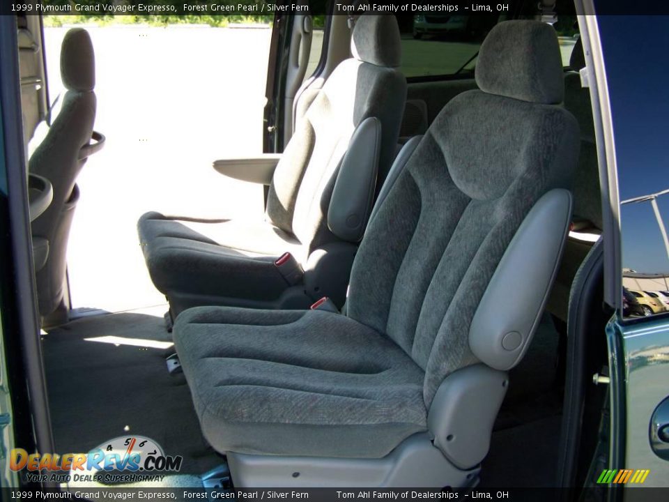 1999 Plymouth Grand Voyager Expresso Forest Green Pearl / Silver Fern Photo #7