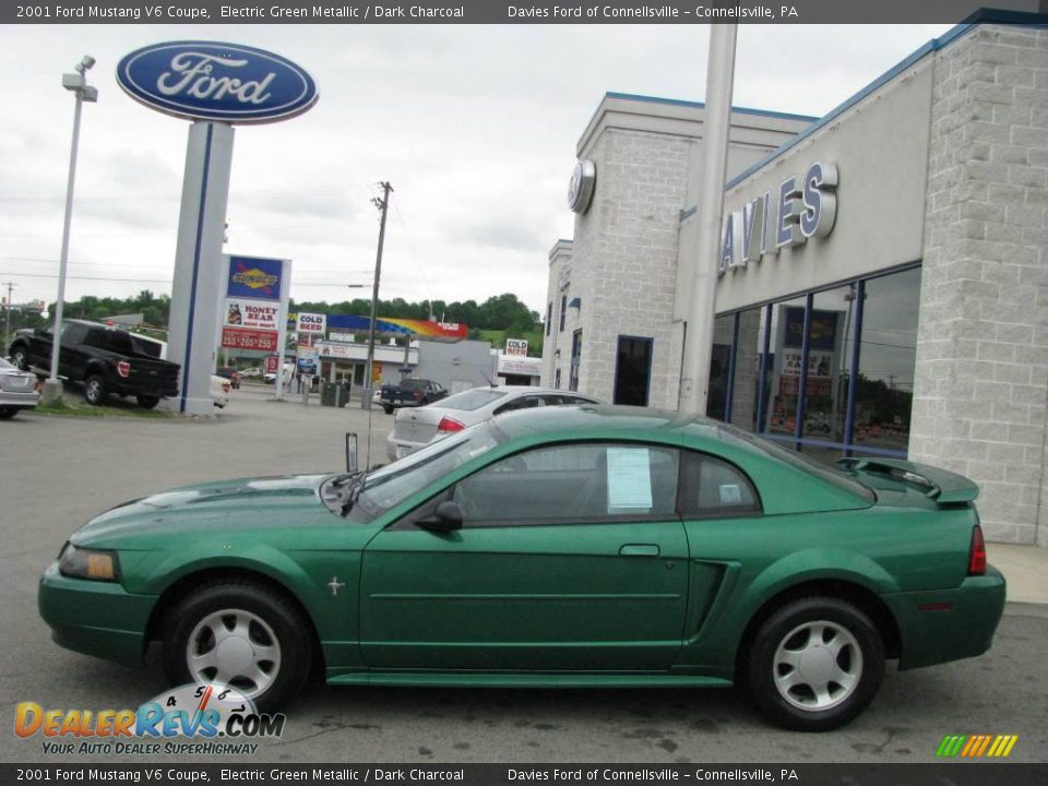 2001 Ford Mustang V6 Coupe Electric Green Metallic / Dark Charcoal Photo #2