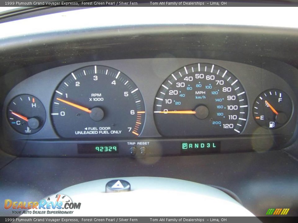 1999 Plymouth Grand Voyager Expresso Forest Green Pearl / Silver Fern Photo #14