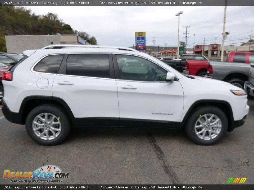 2016 Jeep Cherokee Latitude 4x4 Bright White / Black Photo #6