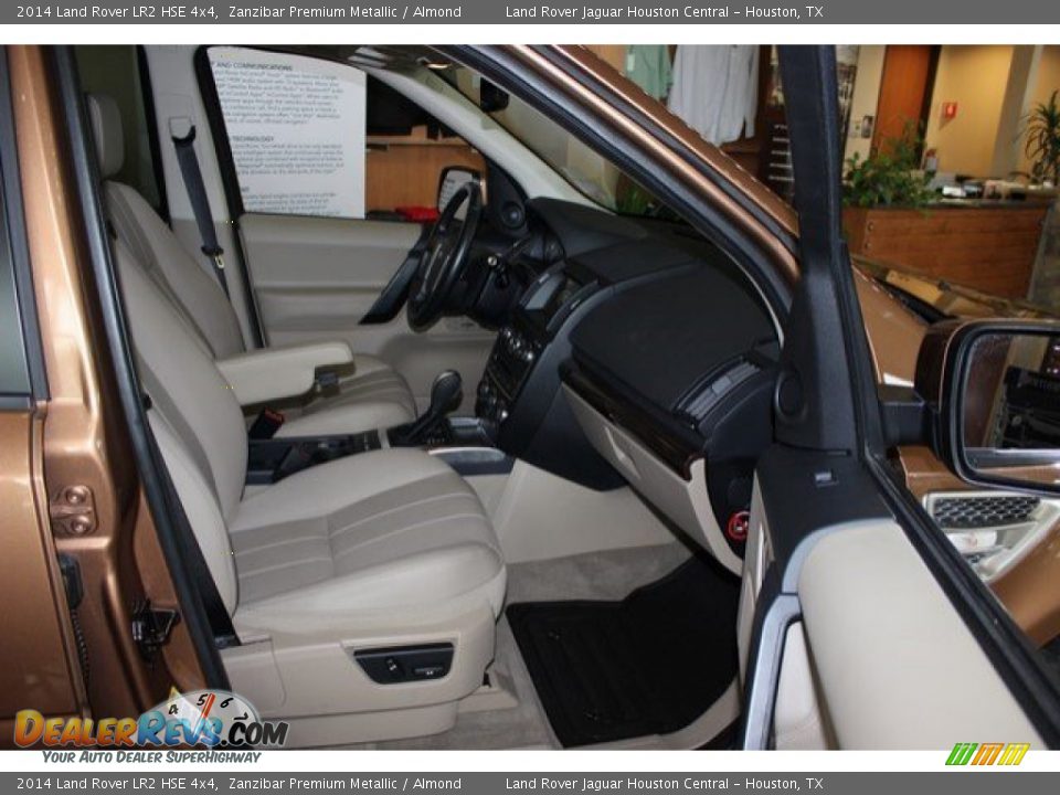 2014 Land Rover LR2 HSE 4x4 Zanzibar Premium Metallic / Almond Photo #8
