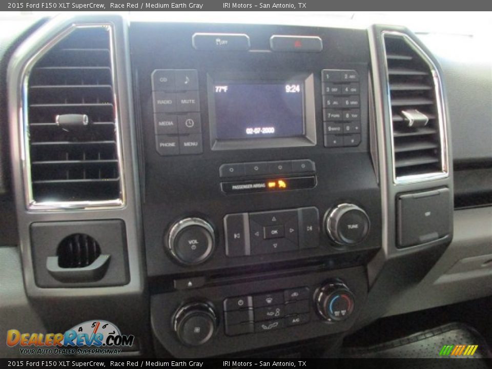 2015 Ford F150 XLT SuperCrew Race Red / Medium Earth Gray Photo #16