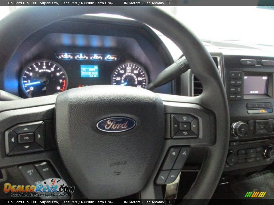 2015 Ford F150 XLT SuperCrew Race Red / Medium Earth Gray Photo #20