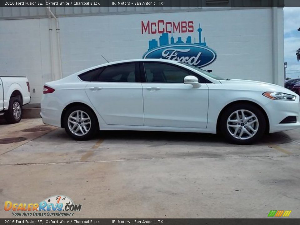 2016 Ford Fusion SE Oxford White / Charcoal Black Photo #3