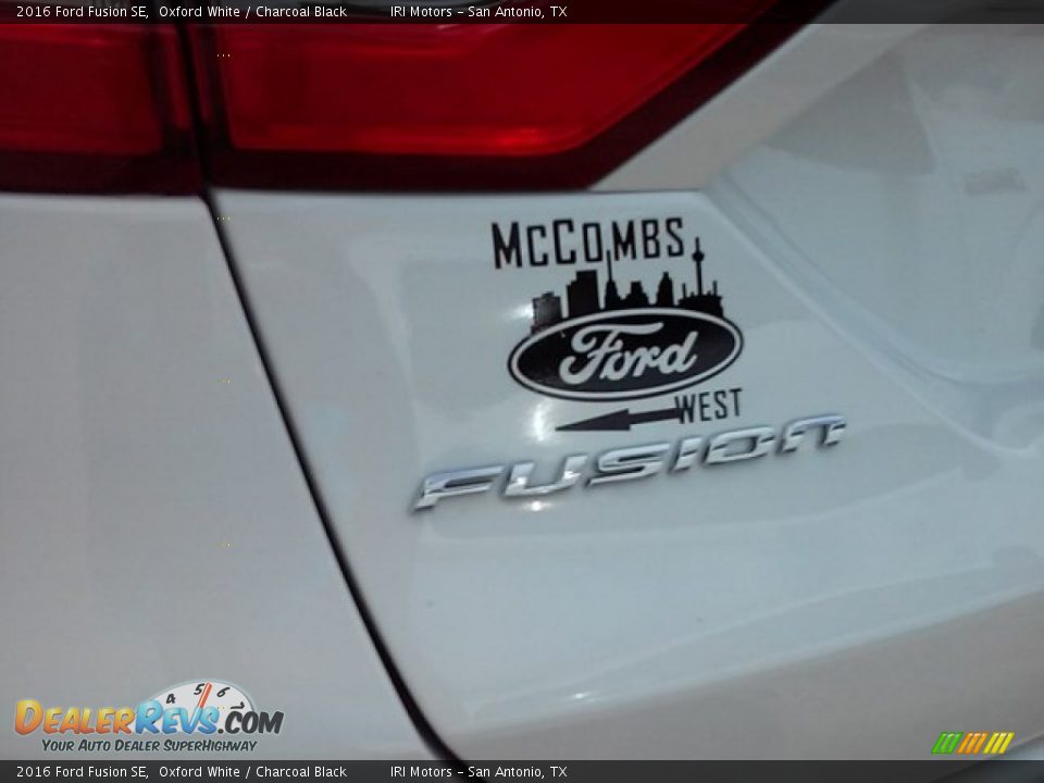 2016 Ford Fusion SE Oxford White / Charcoal Black Photo #7
