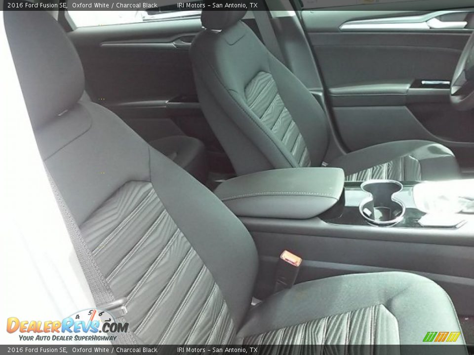 2016 Ford Fusion SE Oxford White / Charcoal Black Photo #21