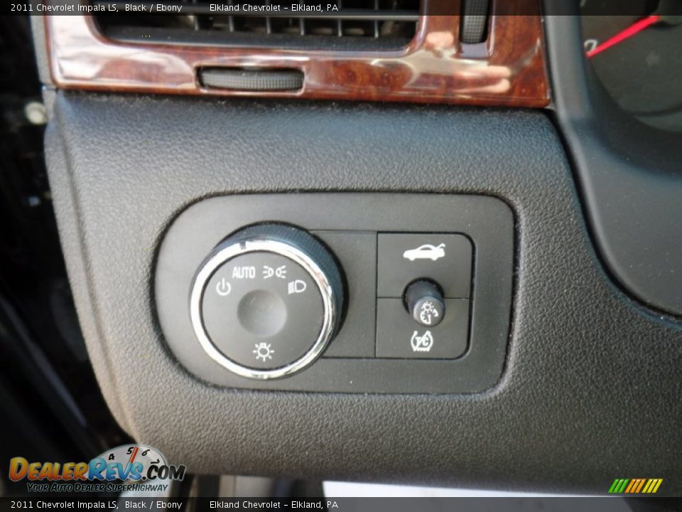 2011 Chevrolet Impala LS Black / Ebony Photo #19