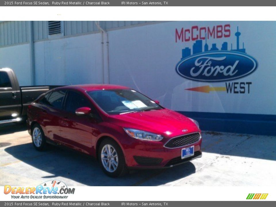 2015 Ford Focus SE Sedan Ruby Red Metallic / Charcoal Black Photo #1