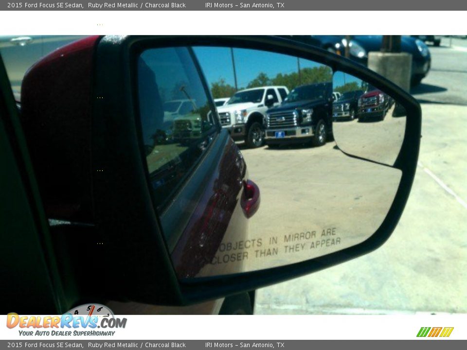 2015 Ford Focus SE Sedan Ruby Red Metallic / Charcoal Black Photo #26