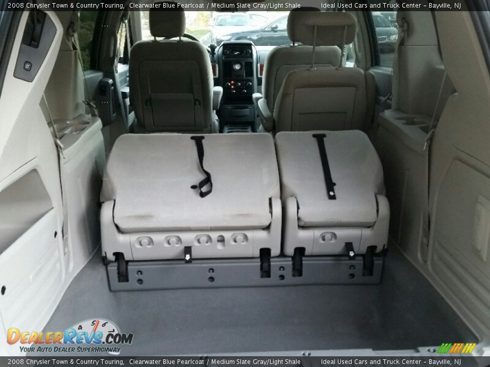 2008 Chrysler Town & Country Touring Clearwater Blue Pearlcoat / Medium Slate Gray/Light Shale Photo #15