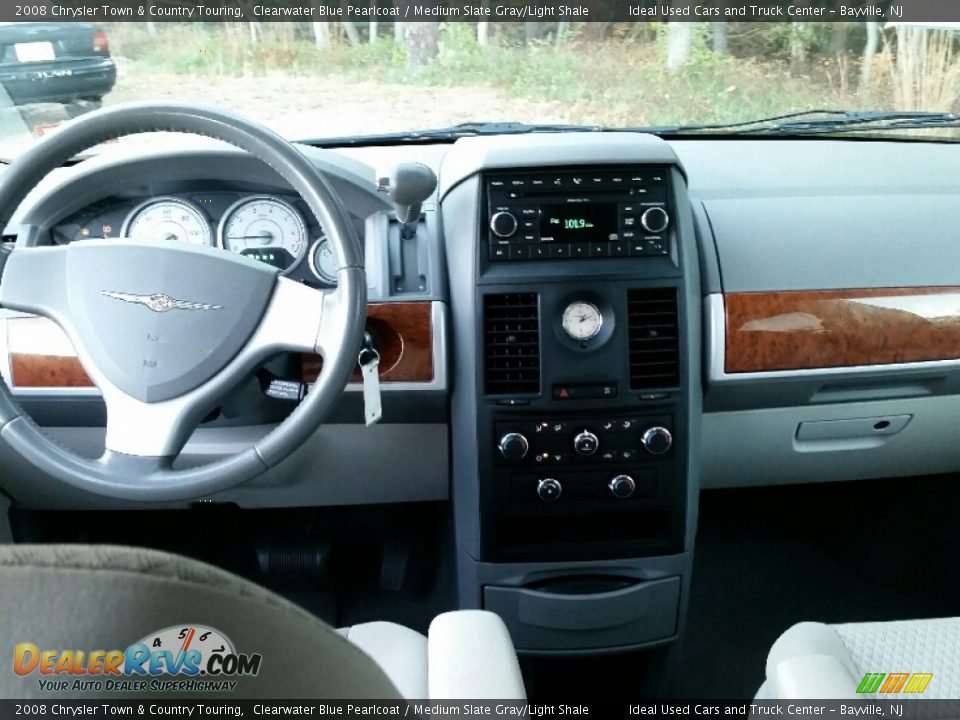 2008 Chrysler Town & Country Touring Clearwater Blue Pearlcoat / Medium Slate Gray/Light Shale Photo #20
