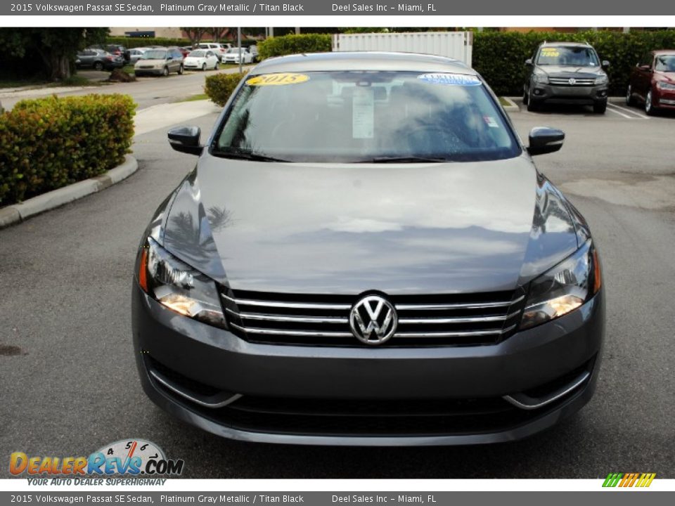 2015 Volkswagen Passat SE Sedan Platinum Gray Metallic / Titan Black Photo #3