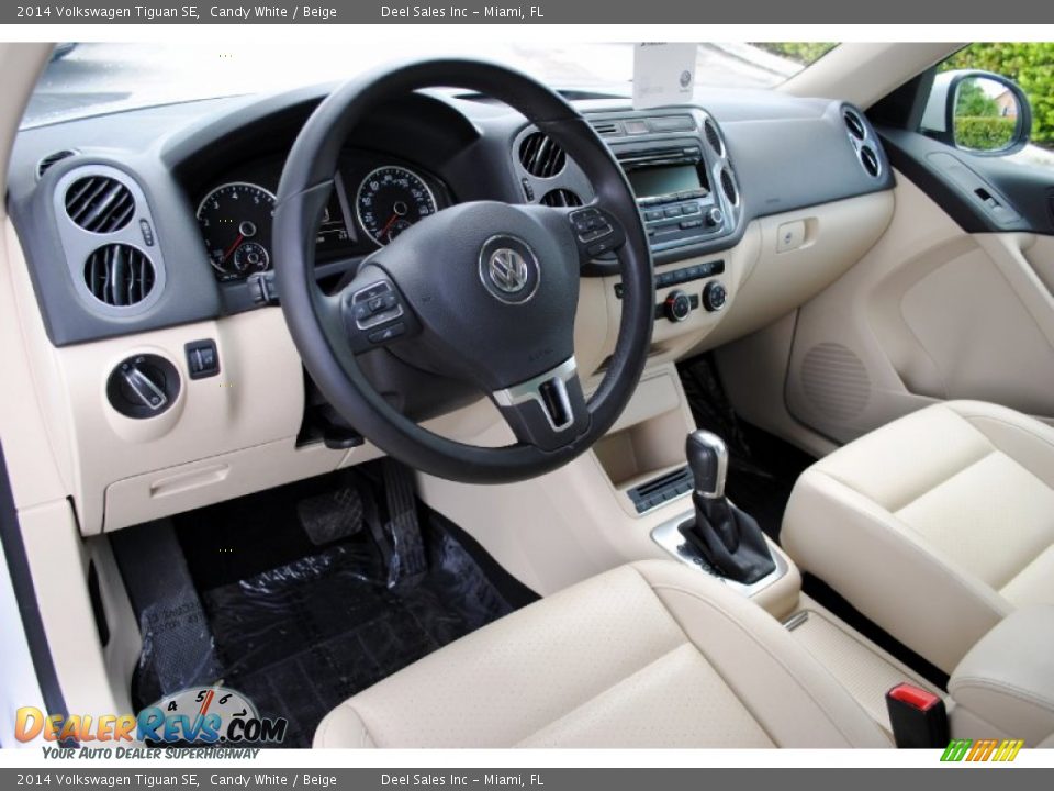 2014 Volkswagen Tiguan SE Candy White / Beige Photo #16