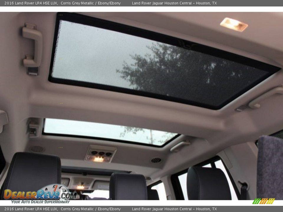 Sunroof of 2016 Land Rover LR4 HSE LUX Photo #13