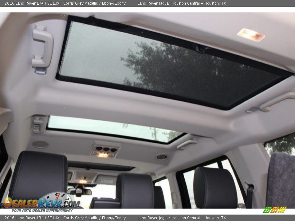Sunroof of 2016 Land Rover LR4 HSE LUX Photo #14