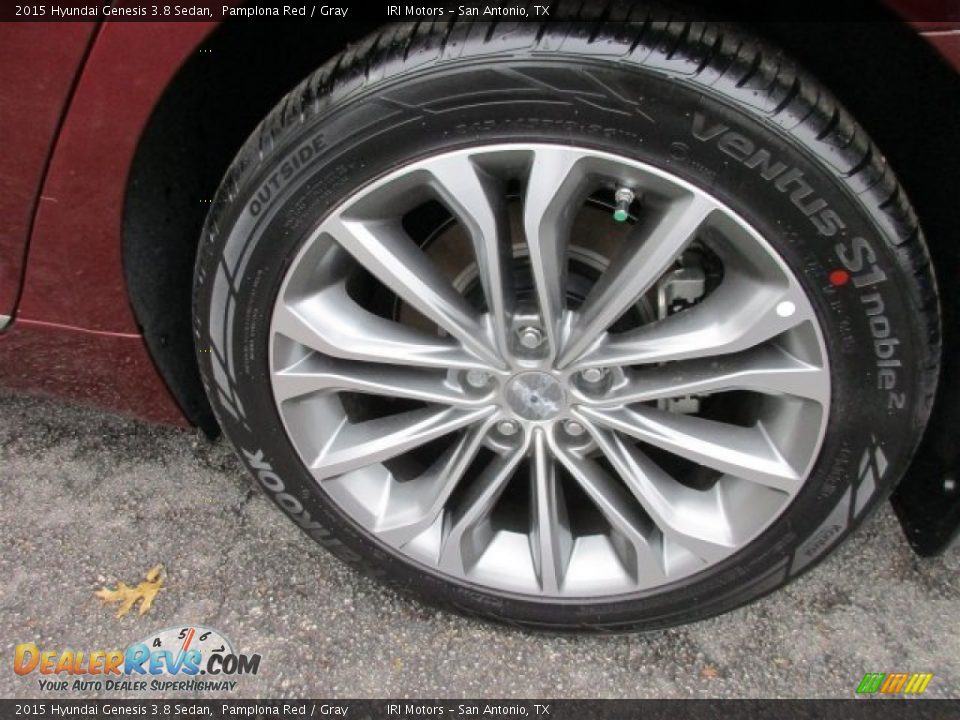 2015 Hyundai Genesis 3.8 Sedan Pamplona Red / Gray Photo #4