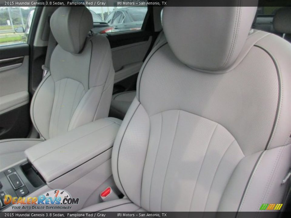 2015 Hyundai Genesis 3.8 Sedan Pamplona Red / Gray Photo #9