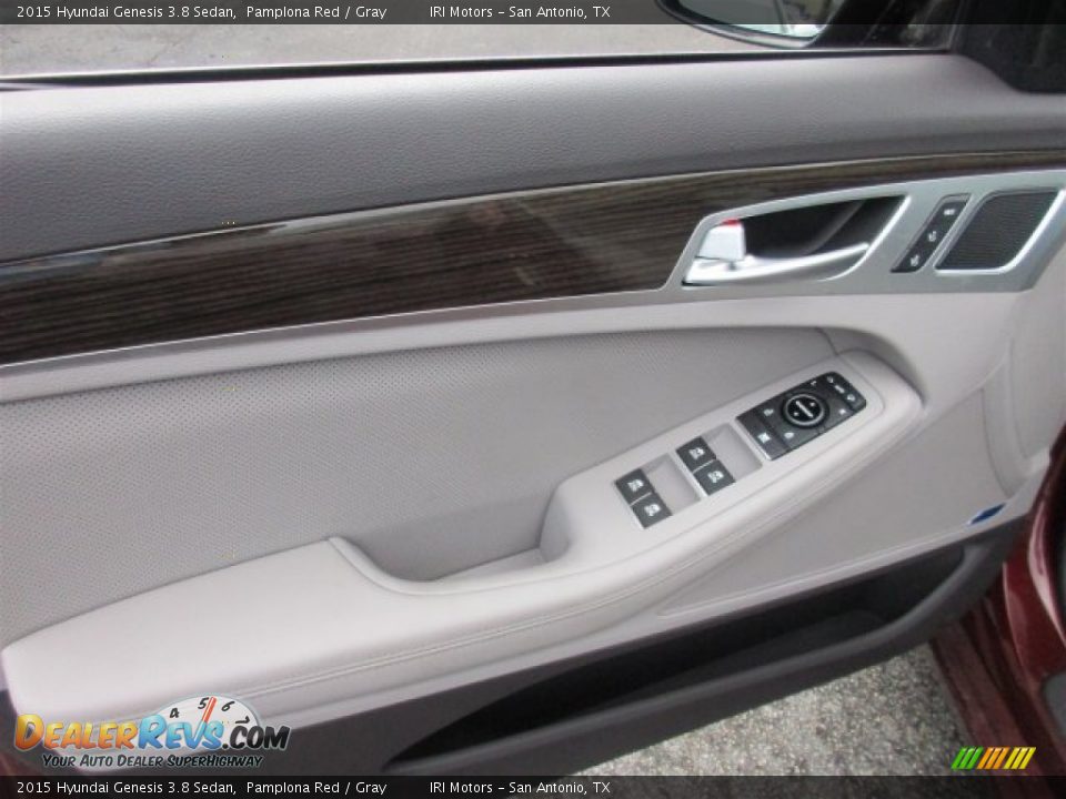 2015 Hyundai Genesis 3.8 Sedan Pamplona Red / Gray Photo #13