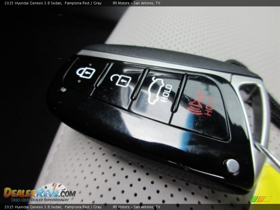 2015 Hyundai Genesis 3.8 Sedan Pamplona Red / Gray Photo #26