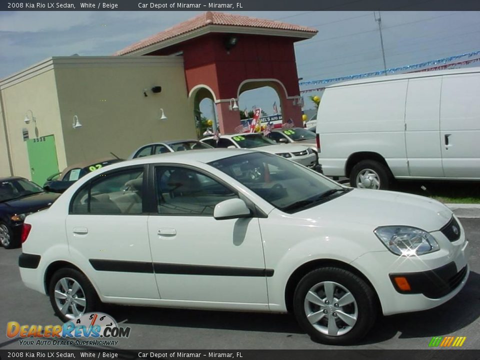 2008 Kia Rio LX Sedan White / Beige Photo #2