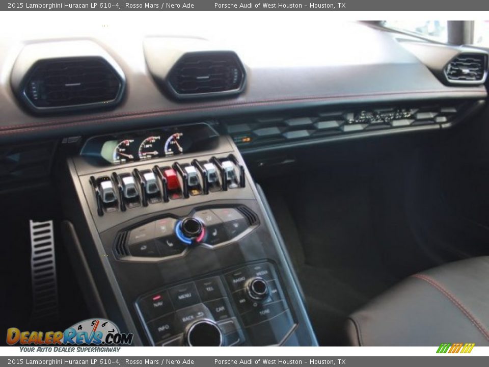 Controls of 2015 Lamborghini Huracan LP 610-4 Photo #17