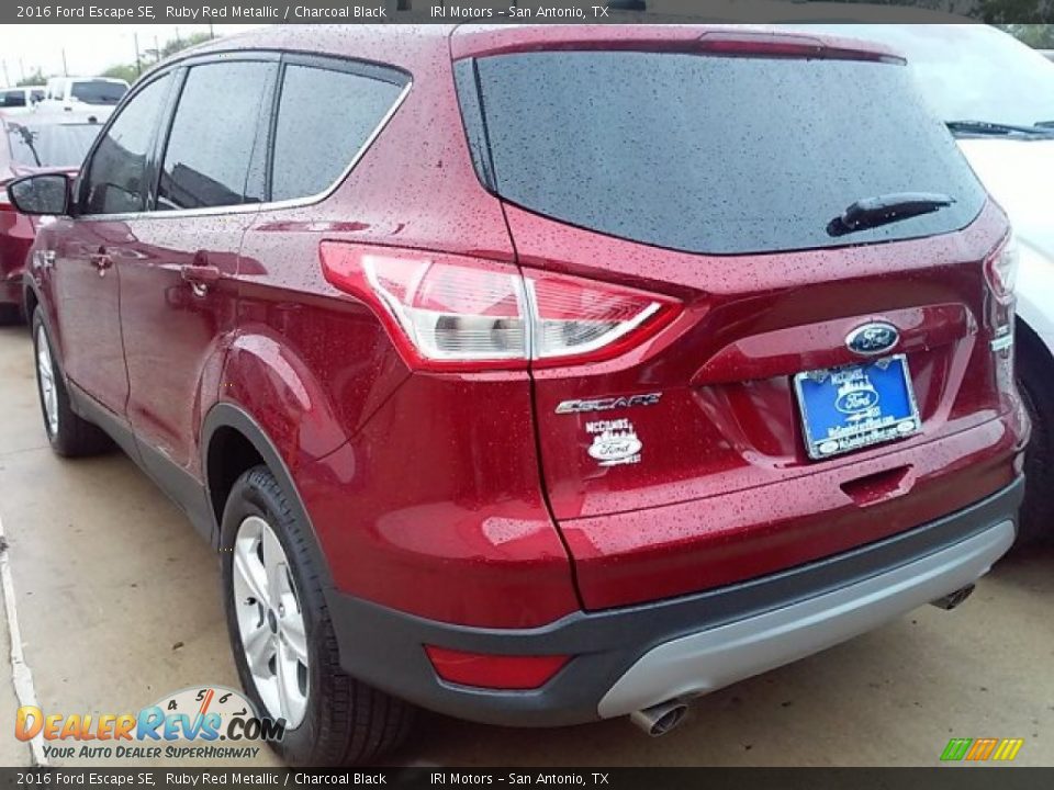 2016 Ford Escape SE Ruby Red Metallic / Charcoal Black Photo #4