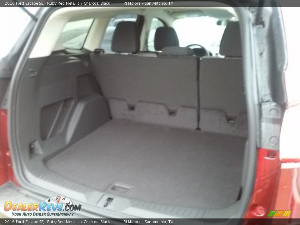 2016 Ford Escape SE Ruby Red Metallic / Charcoal Black Photo #9