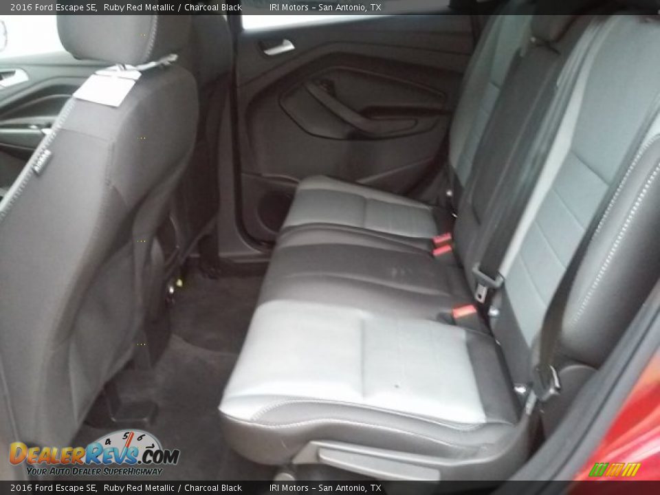 2016 Ford Escape SE Ruby Red Metallic / Charcoal Black Photo #11