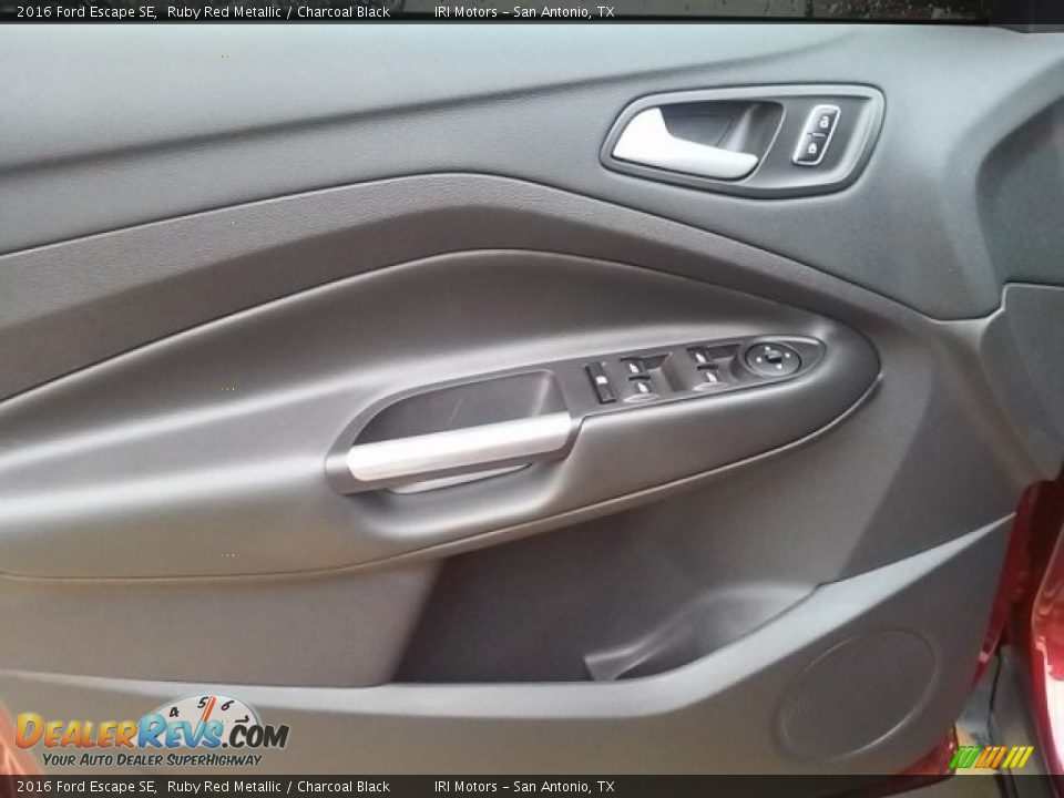 2016 Ford Escape SE Ruby Red Metallic / Charcoal Black Photo #16