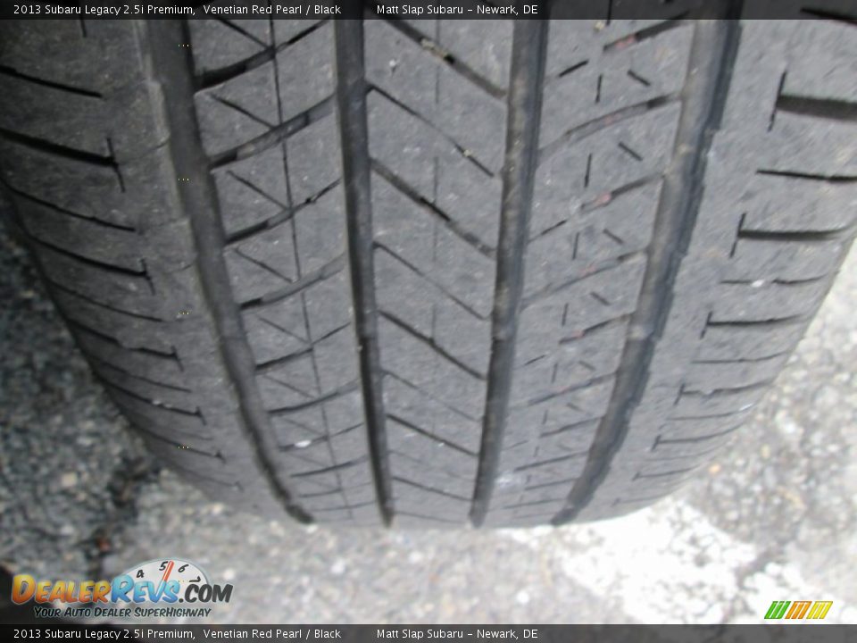 2013 Subaru Legacy 2.5i Premium Venetian Red Pearl / Black Photo #22