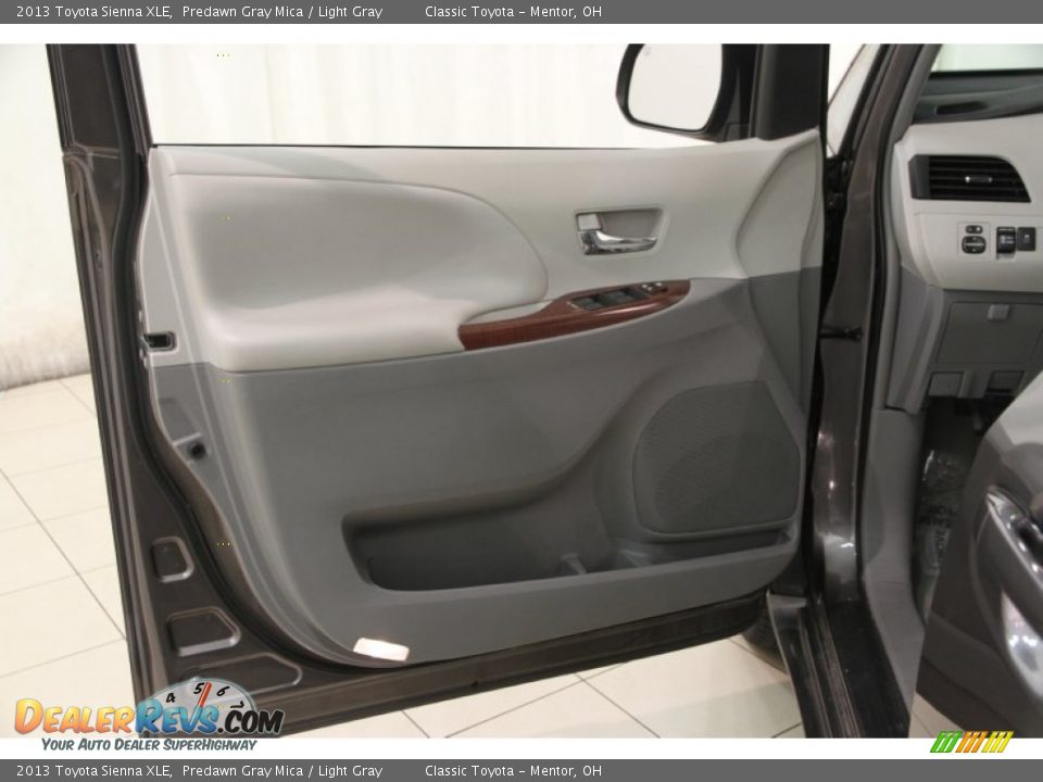 2013 Toyota Sienna XLE Predawn Gray Mica / Light Gray Photo #4