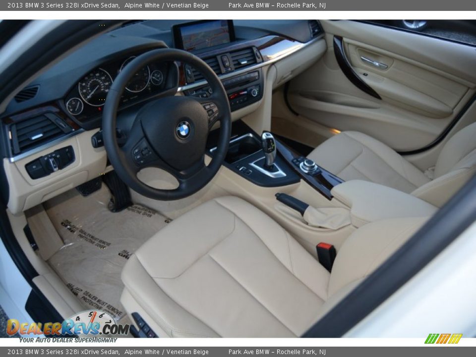 2013 BMW 3 Series 328i xDrive Sedan Alpine White / Venetian Beige Photo #10