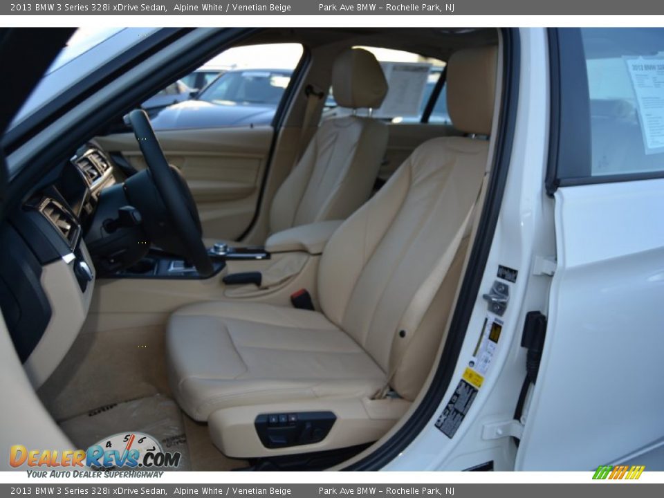 2013 BMW 3 Series 328i xDrive Sedan Alpine White / Venetian Beige Photo #13