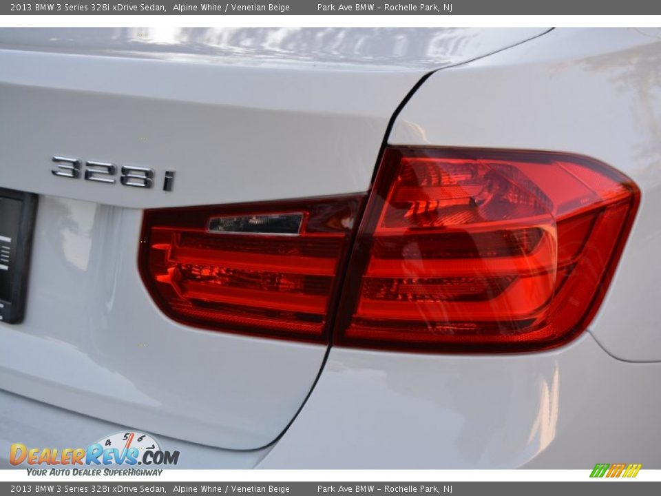2013 BMW 3 Series 328i xDrive Sedan Alpine White / Venetian Beige Photo #23