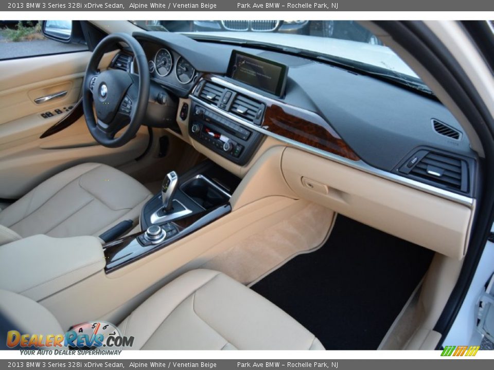 2013 BMW 3 Series 328i xDrive Sedan Alpine White / Venetian Beige Photo #27