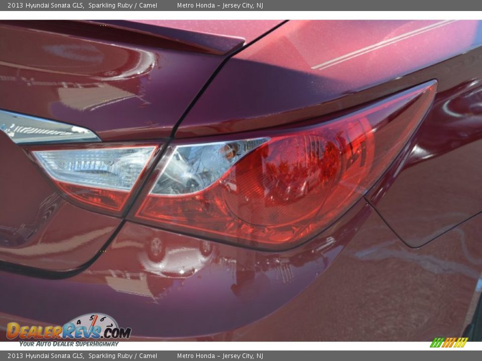 2013 Hyundai Sonata GLS Sparkling Ruby / Camel Photo #21