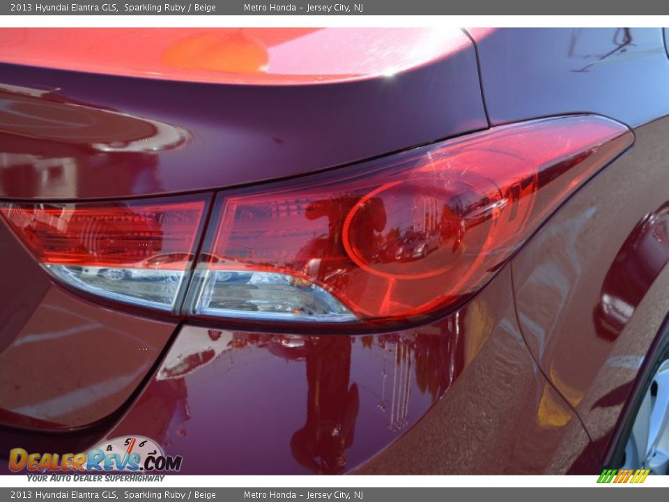 2013 Hyundai Elantra GLS Sparkling Ruby / Beige Photo #21