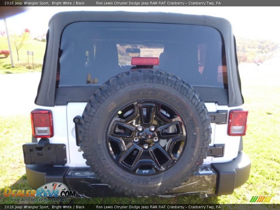 2016 Jeep Wrangler Sport Bright White / Black Photo #5