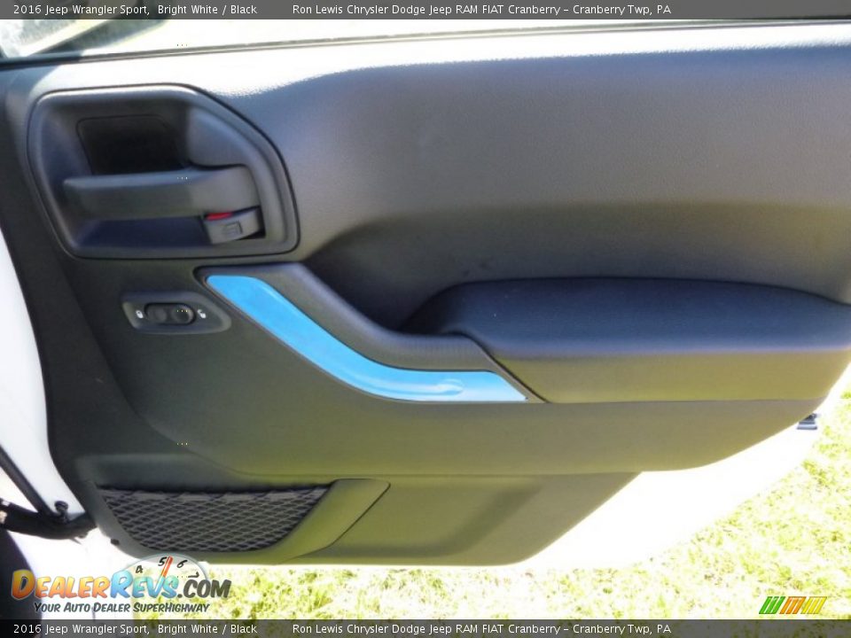 2016 Jeep Wrangler Sport Bright White / Black Photo #10
